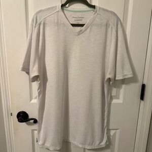 Men's Tommy Bahama White V-Neck shirt large